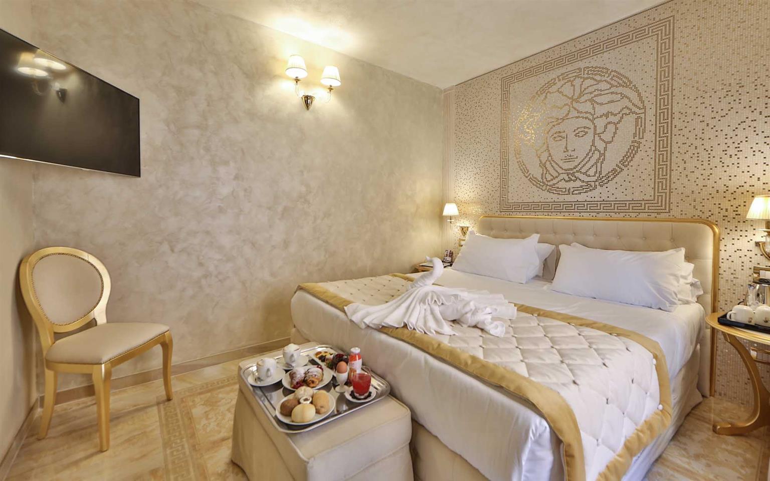 Western Premier Milano Palace Hotel 4*