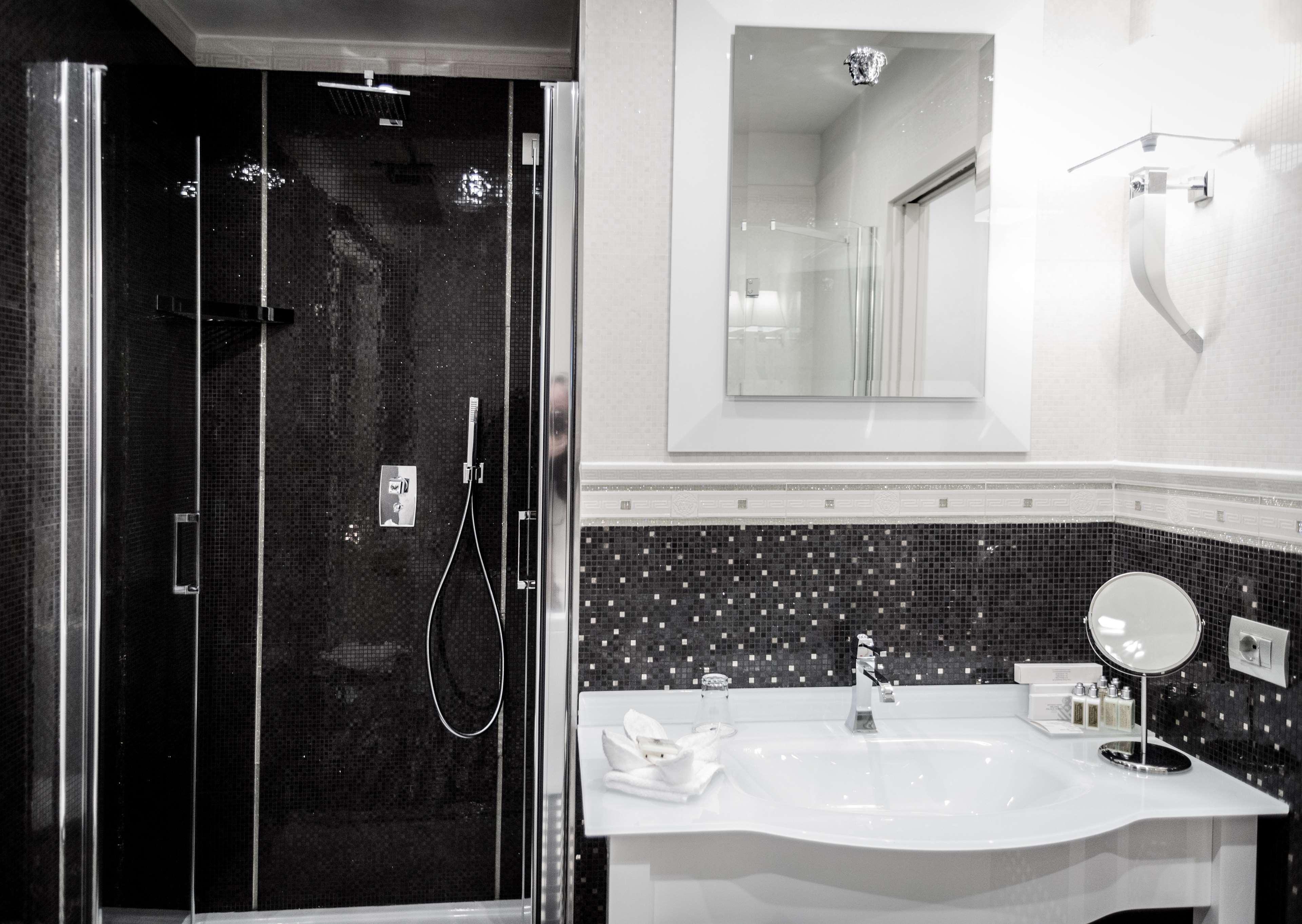 Western Premier Milano Palace Hotel 4*