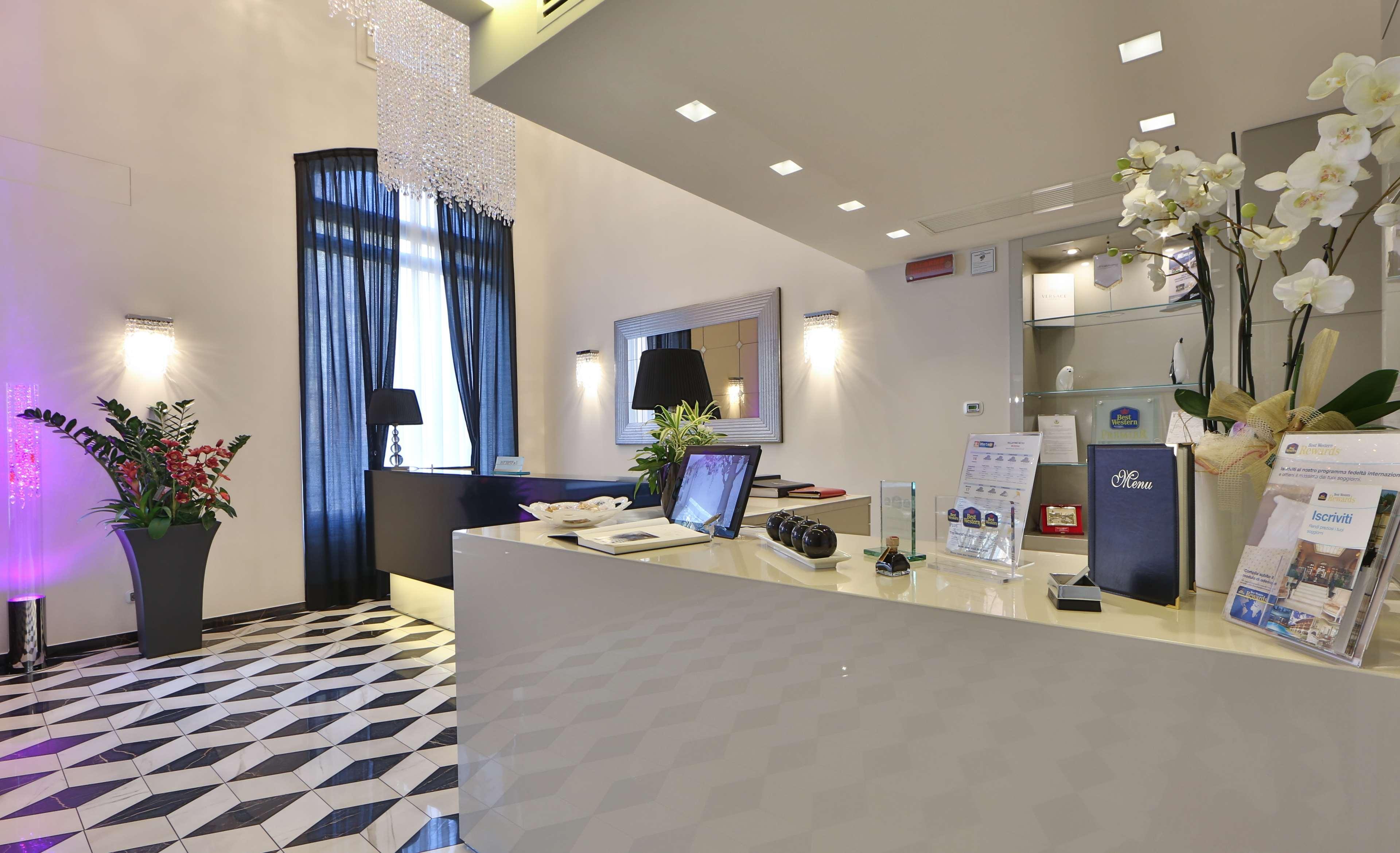 Western Premier Milano Palace Hotel 4*